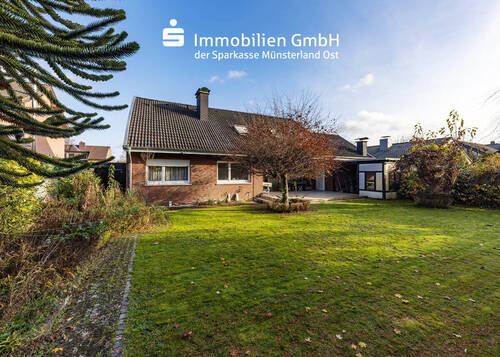 Rückansicht - Einfamilienhaus mit großem Garten! (Erbbaurecht)