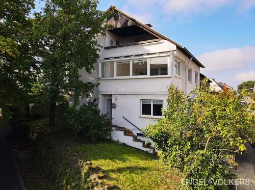 Bild 3 - 9 Zimmer Doppelhaushälfte in Saarbrücken