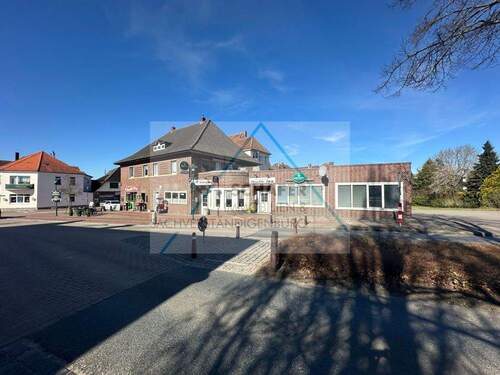 Gaststätte - 8 Zimmer Mehrfamilienhaus, Wohnhaus in Bassum
