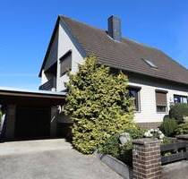 Familienfreundlich - viele Zimmer - ruhige Lage - Zweifamilienhaus in Gifhorn