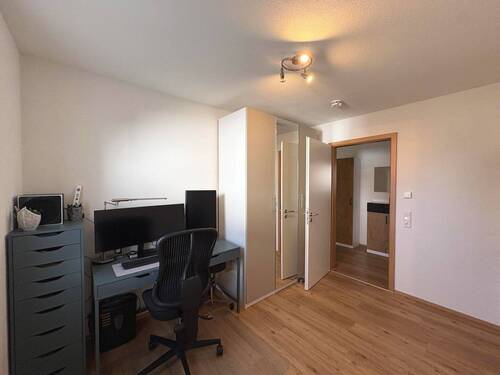 Büro/ Kinderzimmer - 