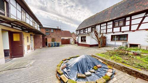 Hof - 8 Zimmer Bauernhaus, Landhaus zum Kaufen in Lützen