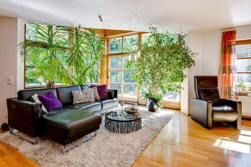 Wohnen - 4 Zimmer Doppelhaushälfte in Neubiberg