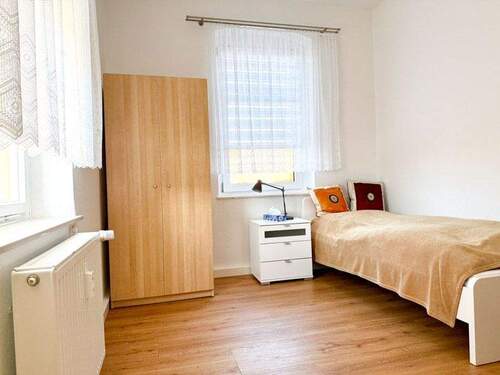Schlafzimmer - Etagenwohnung mit 49,60 m&sup2; in Auerbach zur Miete