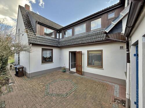 Terrasse zwischen den Häusern - 