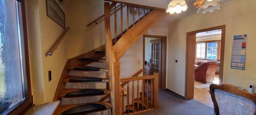 Treppe zum Obergeschoss - 