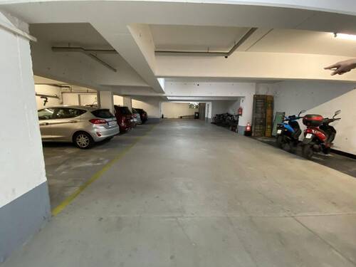 Blick in die Tiefgarage - 