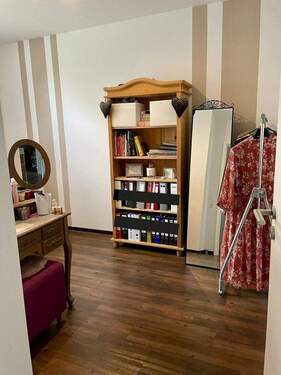 rechte Seite Büro/Kinderzimmer - 