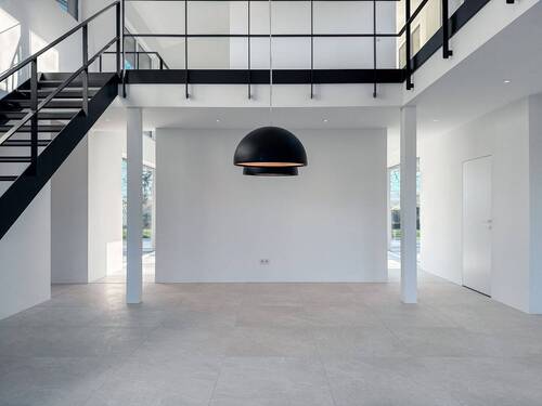 Eingangsbereich und Esszimmer - 