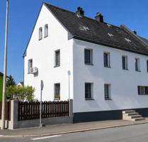 ***Gepflegtes Familienhaus mit Potenzial zum Mehrgenerationenwohnen*** - Selbitz