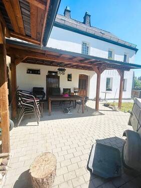 Ansicht Terrasse - 6 Zimmer Einfamilienhaus in Selbitz