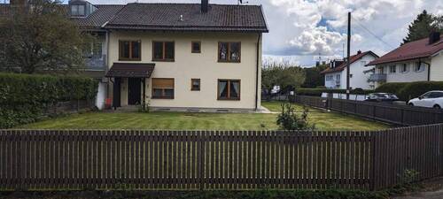 Westansicht.jpg - 1 Zimmer Mehrfamilienhaus, Wohnhaus zum Kaufen in Aying