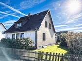 Titelbild - 4 Zimmer Einfamilienhaus zum Kaufen in Celle / Scheuen