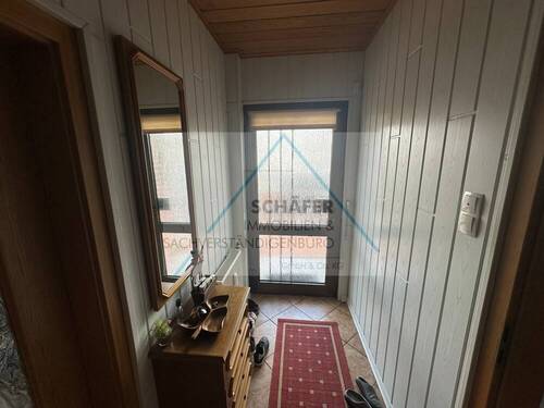 Flur/Haupthaus - Einfamilienhaus mit 143,50 m&sup2; in Bassum zum Kaufen