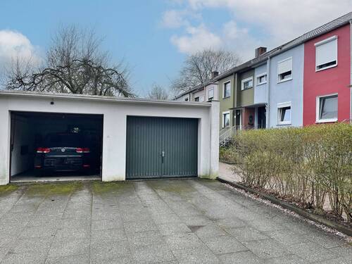 Garage zum Haus - 
