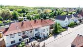 Drohnenansicht - Reihenmittelhaus mit 146,50 m&sup2; in Sandersdorf-Brehna zum Kaufen