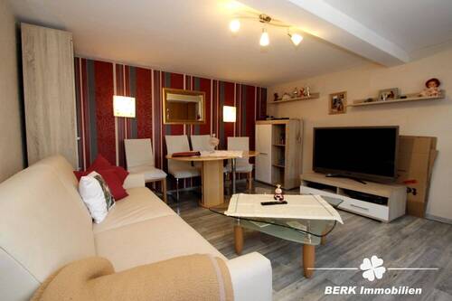 Wohn- und Essbereich - 4 Zimmer Einfamilienhaus zum Kaufen in Stockstadt