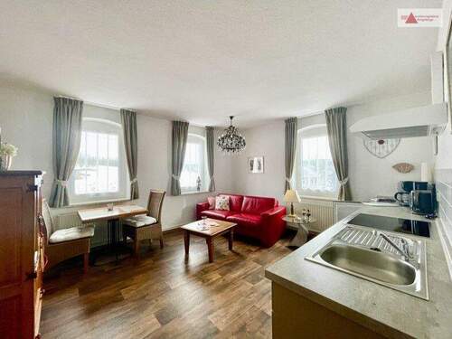 Wohnzimmer mit offener Küche 1.OG WE 3 - 