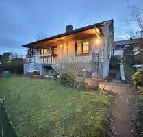 Einfamilienhaus mit Freisitz und Gartenhaus in Marsberg