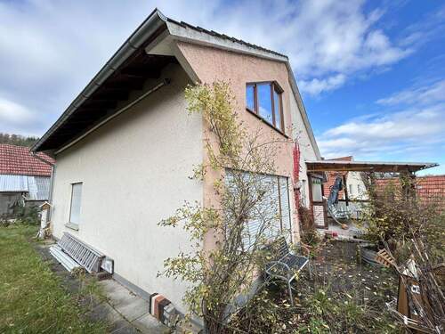 Seitenansicht - Einfamilienhaus mit 132,00 m&sup2; in Marsberg zum Kaufen