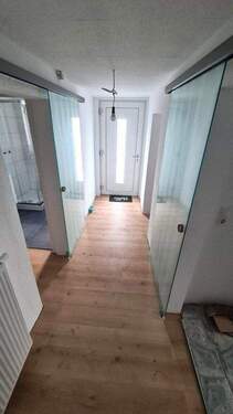 Bild 1 - Saniertes Haus in Oberheimbach mit Wärmepumpe provisionsfrei Neubaufeeling