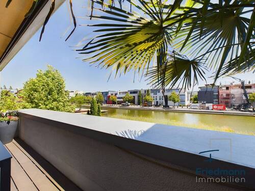 Balkon- Aussicht Wasserband (1) - Wasserband Petrisberg. Hochwertige 2ZKB-Wohnung in Top-Lage.