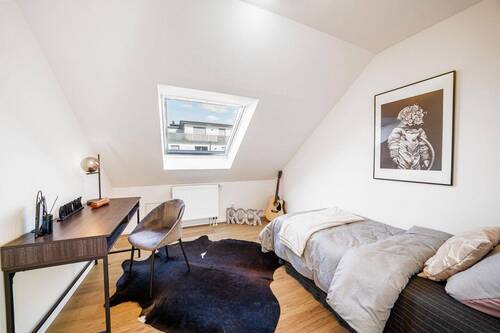 KINDER-/ ARBEITSZIMMER - 