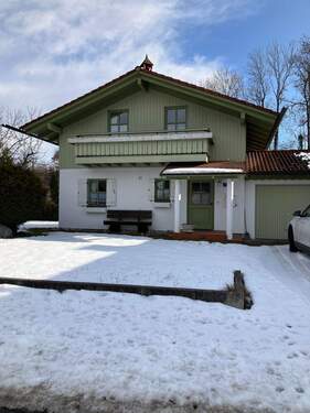 Hausansicht - Entspannt Wohnen und Leben in Ihrem neuen Zuhause