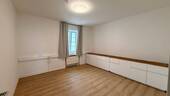 Büro- oder Pflegezimmer - 