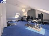 Studio im ausgebauten Spitzboden (Nutzfläche) - 