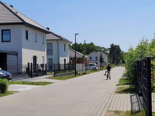 Straßenansicht - Grundstück zum Kaufen in Damsdorf