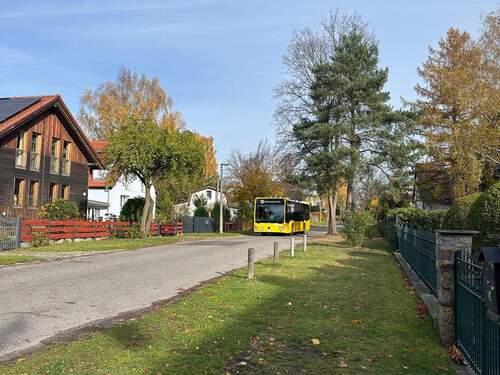 Anliegerstraße mit Busverkehr .JPG - 