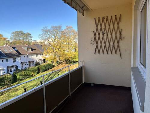 Geschützter Balkon - 2 Zimmer Etagenwohnung in Wedel
