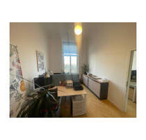 Direkt am Rhein: Moderner Schreibtischplatz Köln - flexibel, möbliert, 247