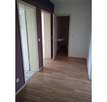 Gut geschnitte 2-Zimmerwohnung mit optimaler Raumaufteilung (kann möbliert übernommen werden) - Duisburg Beeck