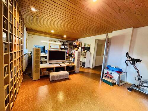 KG Hobbyraum/ Büro 2 - 