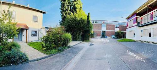 Spielstrase mit Schule u. KITA - 7 Zimmer Doppelhaushälfte zum Kaufen in Gondelsheim