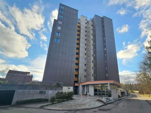 Ansicht Eingang - 4 Zimmer Etagenwohnung zum Kaufen in Heidenheim