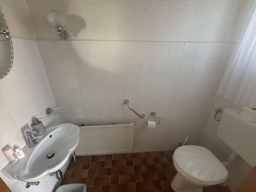 Gäste-WC - 5 Zimmer Reihenmittelhaus in Garbsen