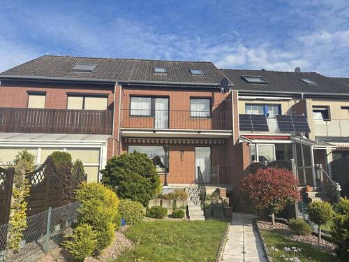 Rückseite mit Garten - 