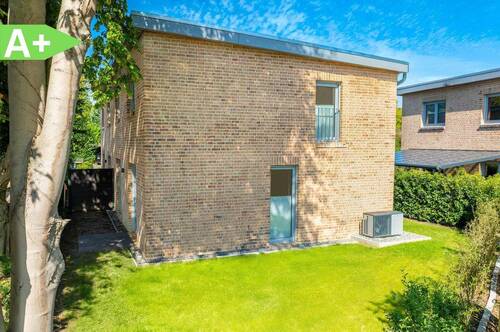 Ärzte & Apotheker Immobilien - Modernes Wohnen in Stade- stilvolle Doppelhaushälfte mit Garten, Terrasse & hochwertiger Ausstattung