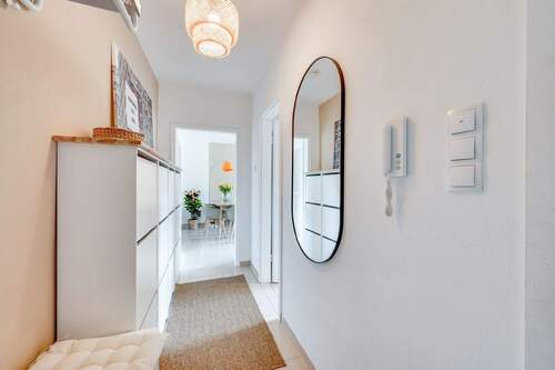 Eingangsbereich - 2 Zimmer Etagenwohnung zum Kaufen in München