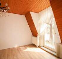 Preiswerte 4-Zi.-Dachgeschosswohnung in urbaner Lage zur individuellen Gestaltung! - Wilhelmshaven Heppens