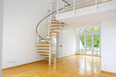 Wohnung Dachgeschoss - Mehrfamilienhaus, Wohnhaus mit 1,38 m&sup2; in Berlin zum Kaufen