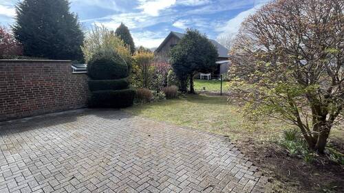 Auf der Terrasse - 5 Zimmer Doppelhaushälfte in Tönisvorst