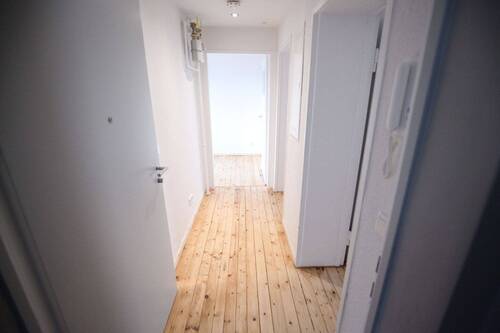 Flur - 2 Zimmer Etagenwohnung in Mannheim