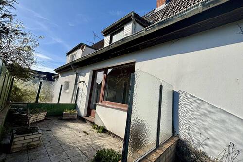 Sonnige Terrasse am Anbau - 