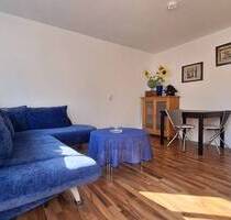 2 Zimmer Stadtwohnung im Zentrum von Kitzingen in der Kaiserstr.Absolut ruhig und sonnig mit Balkon:-) Nur 2 Min.fußläufig zur Fußgängerzone und Main