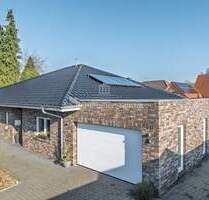 Moderner Bungalow mit Terrasse und Garage (mit Wallbox) in zentraler Lage von Papenburg
