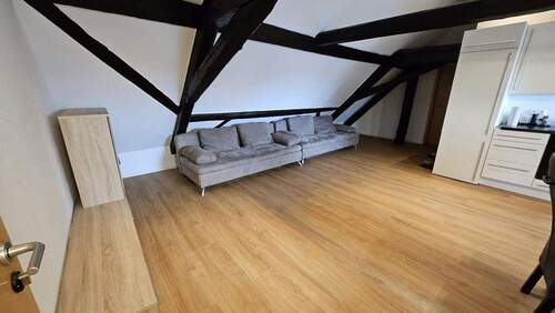 Wohnbereich DG - Mehrfamilienhaus, Wohnhaus mit 250,00 m&sup2; in Langen zur Miete